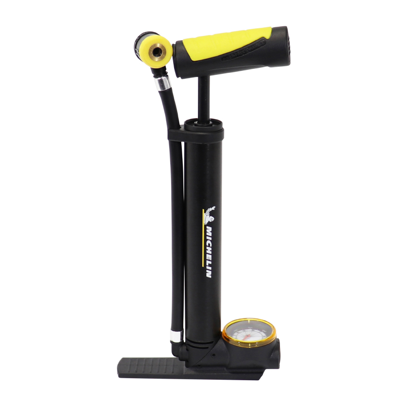 Pompe à Pied Michelin 9503 - Double Cylindre 7 Bar - Avec Manomètre Et Douille 4"